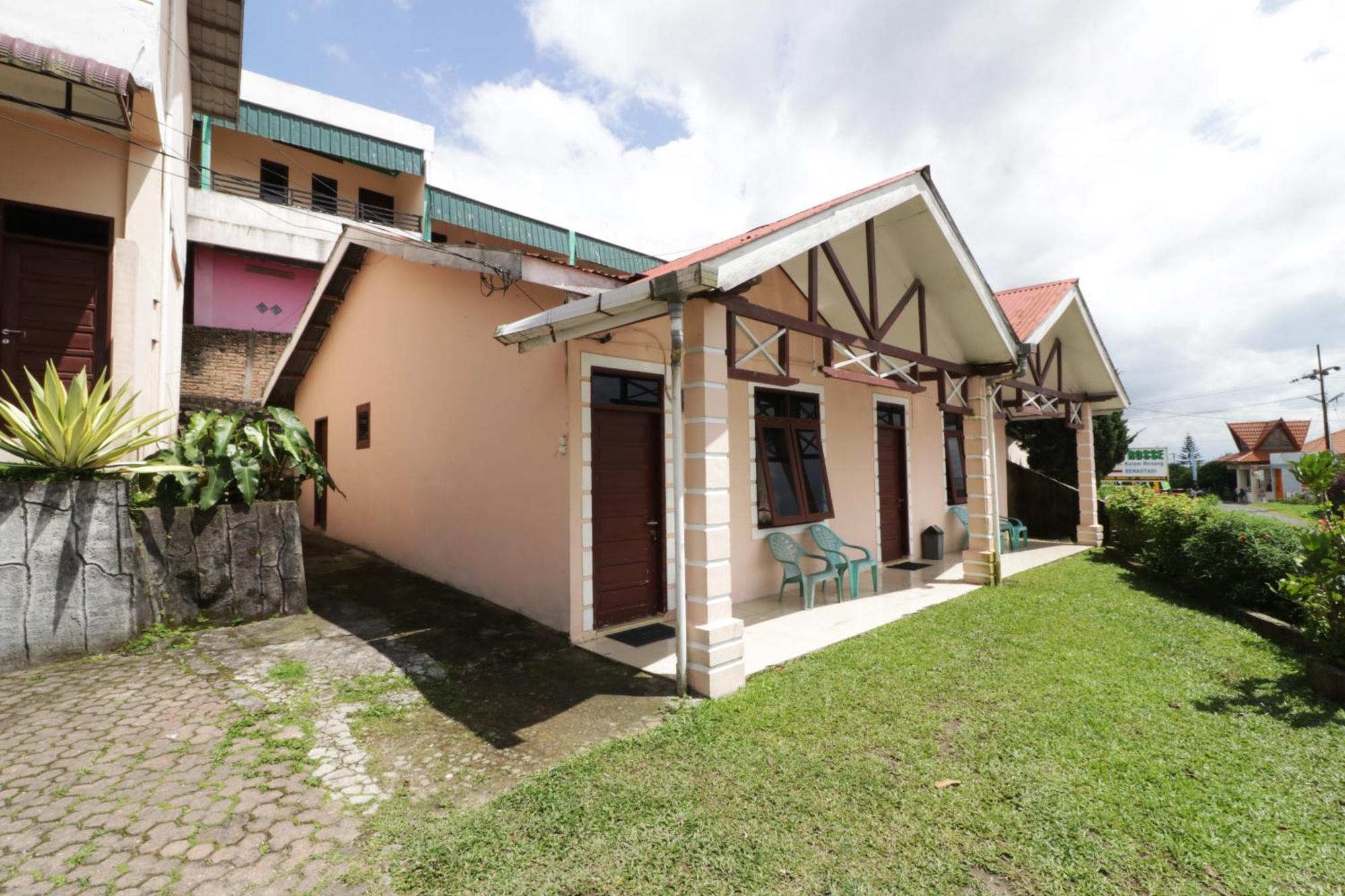 Villa Keluarga Bre Batunanggar Berastagi Ngoại thất bức ảnh